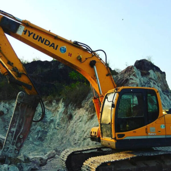 Excavator Hyundai R220-95H